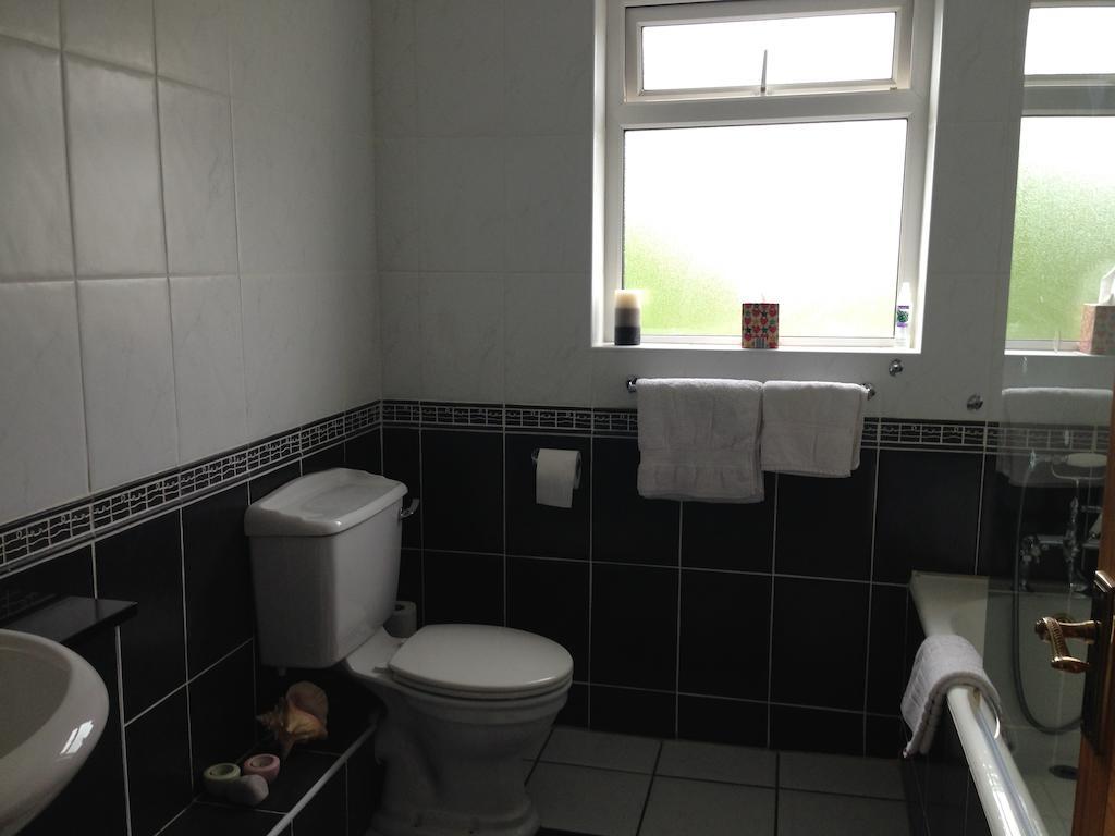 Claremont B&B Galway Room photo